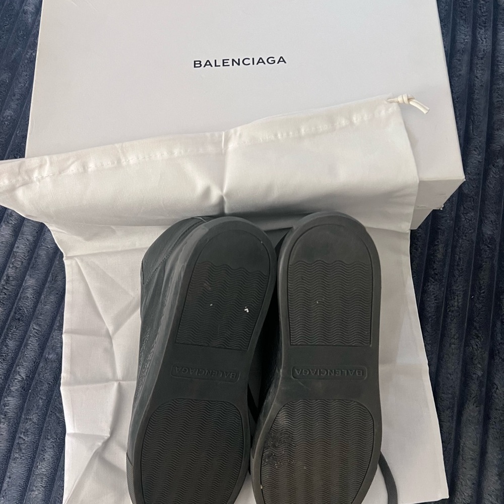Balenciaga Men's Dark Gray Leather Sneakers - Picture 3 of 5
